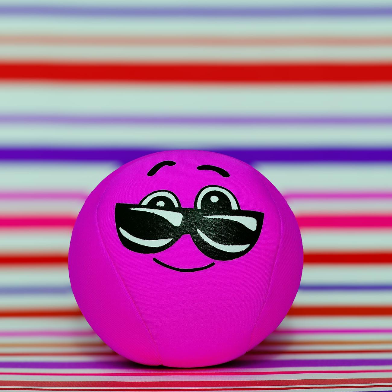 体がピンク色のキャラクター